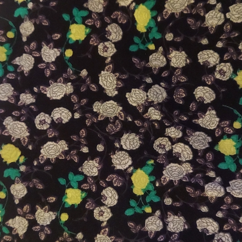 Pretty Rose Lularoe TC Leggings